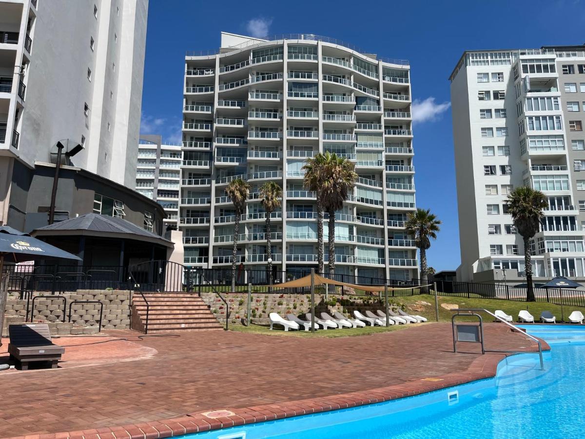Coastal Hospitality - Beach Club G02 - B&B Mossel Bay