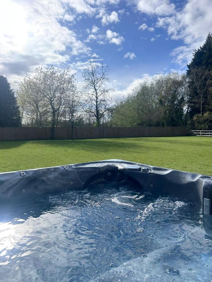 Marzion House with Hot Tub - Bed and Breakfast Tattershall Thorpe