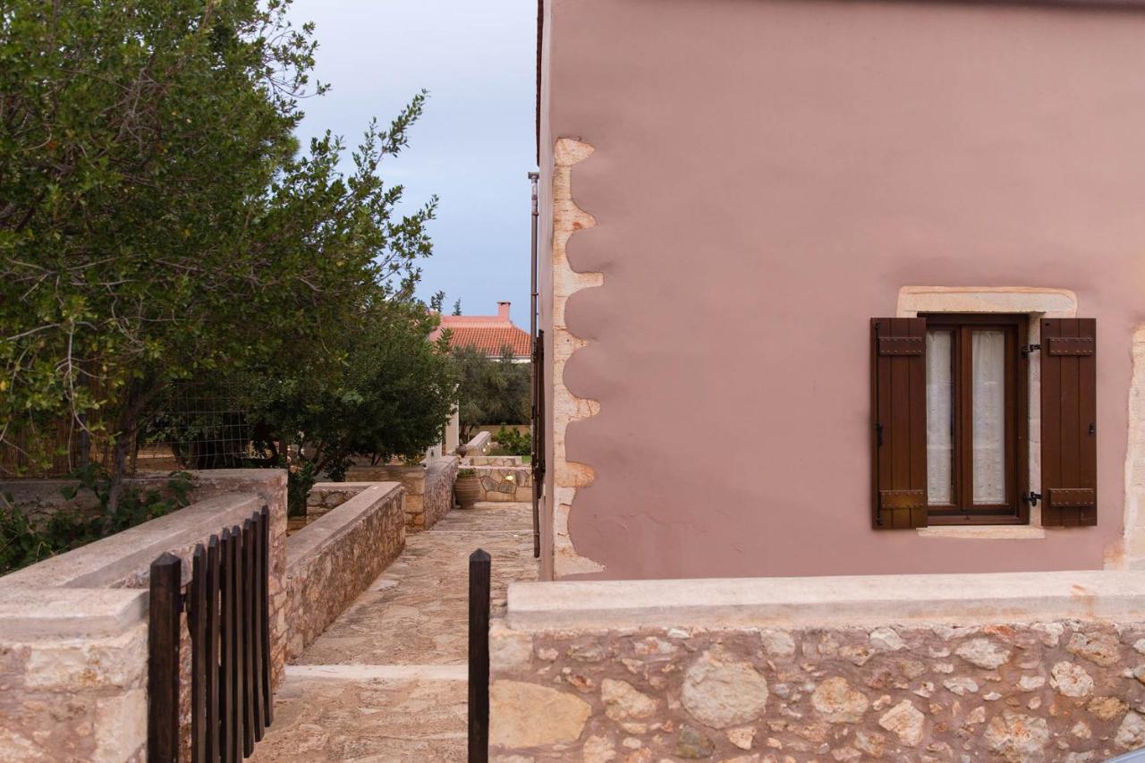 Villa Bliss - B&B Kounoupidianá