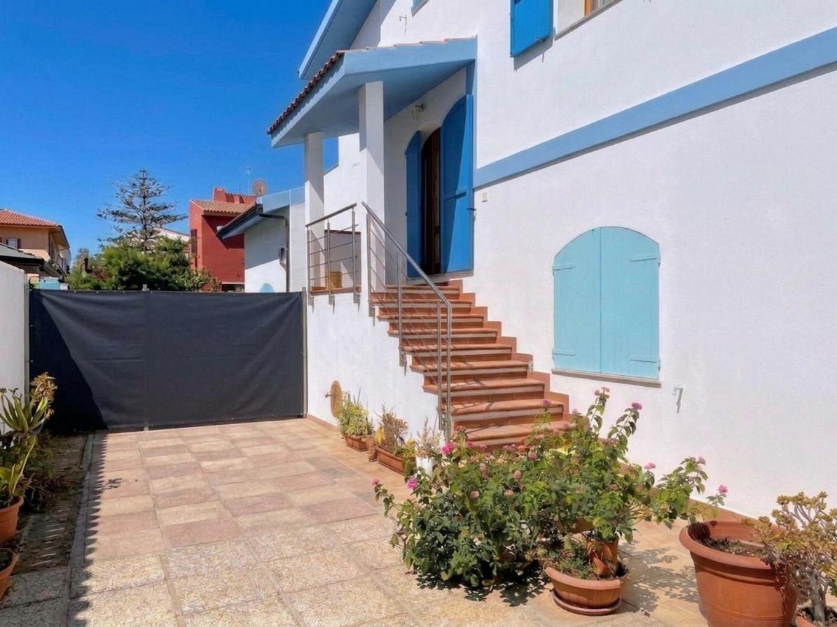 Villa Bellavista, 20 meters from the Marina - B&B Portoscuso