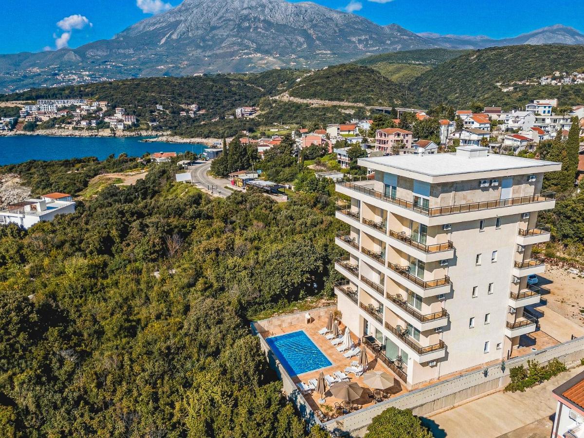 ARA Lux Apartments - B&B Utjeha