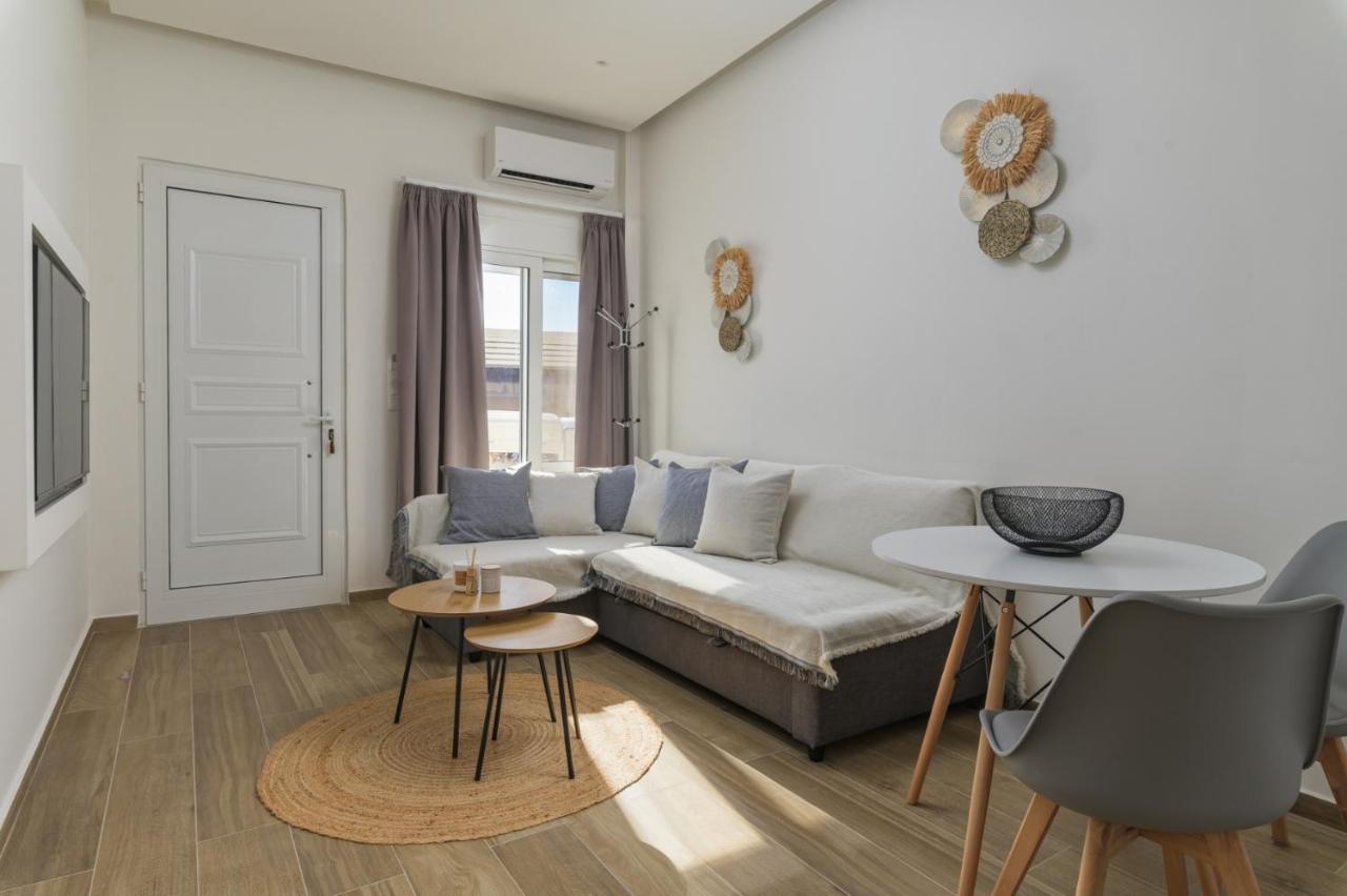 Ethereal Apartments By The Sea- Central & Cozy Stay - Chambres d'hôtes Ierapetra