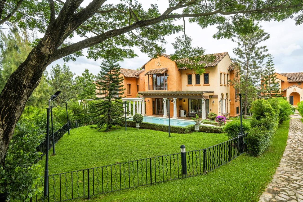Toscana Acqua Seven Private Pool Villa - B&B Ban Rai Khlong Sai