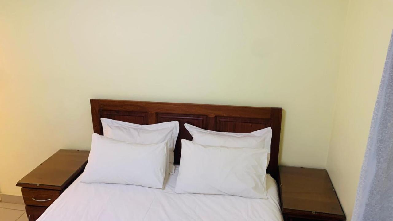 Two Bedroomed Apartment - 200m from Mandahill Mall - B&B Lusaka