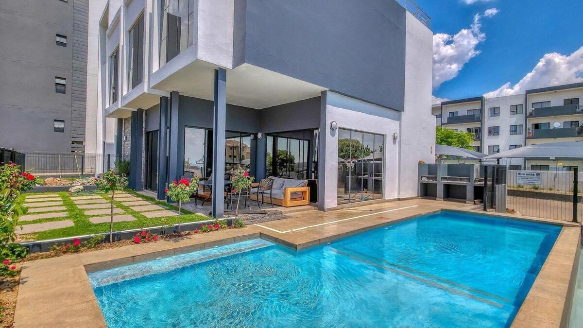 Charisia Prime 1-Bed- Ensuit Executive Stay - B&B Midrand