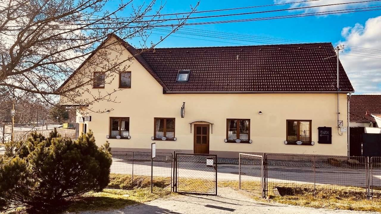 Pražírna Drahonice - ubytování Stará Hlína - B&B Třeboň