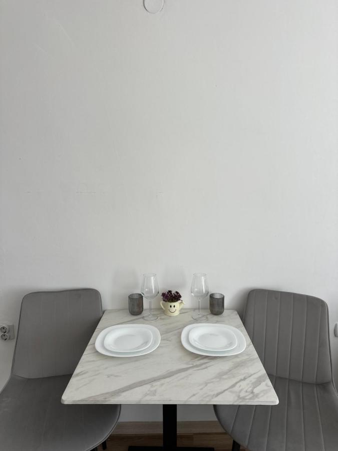 Urban Аpartment - B&B Skopje
