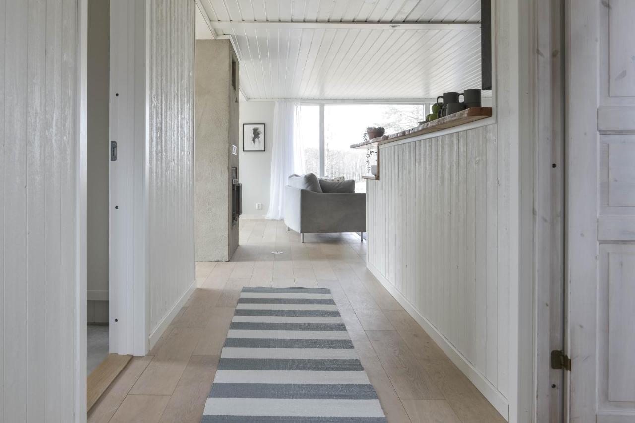 Newly Renovated Lakeview Home Near Eskilstuna - Chambres d'hôtes Eskilstuna