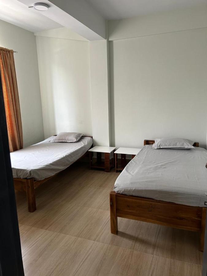 Bougainville Service Apartment - Bed and Breakfast Shillong