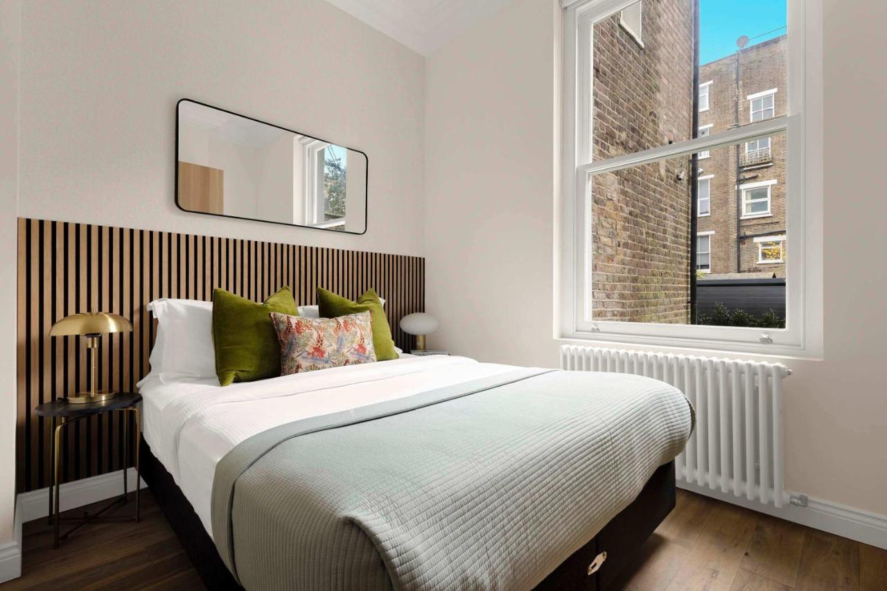 Chic 2-Bed Retreat Near Portobello Market - B&B Londra