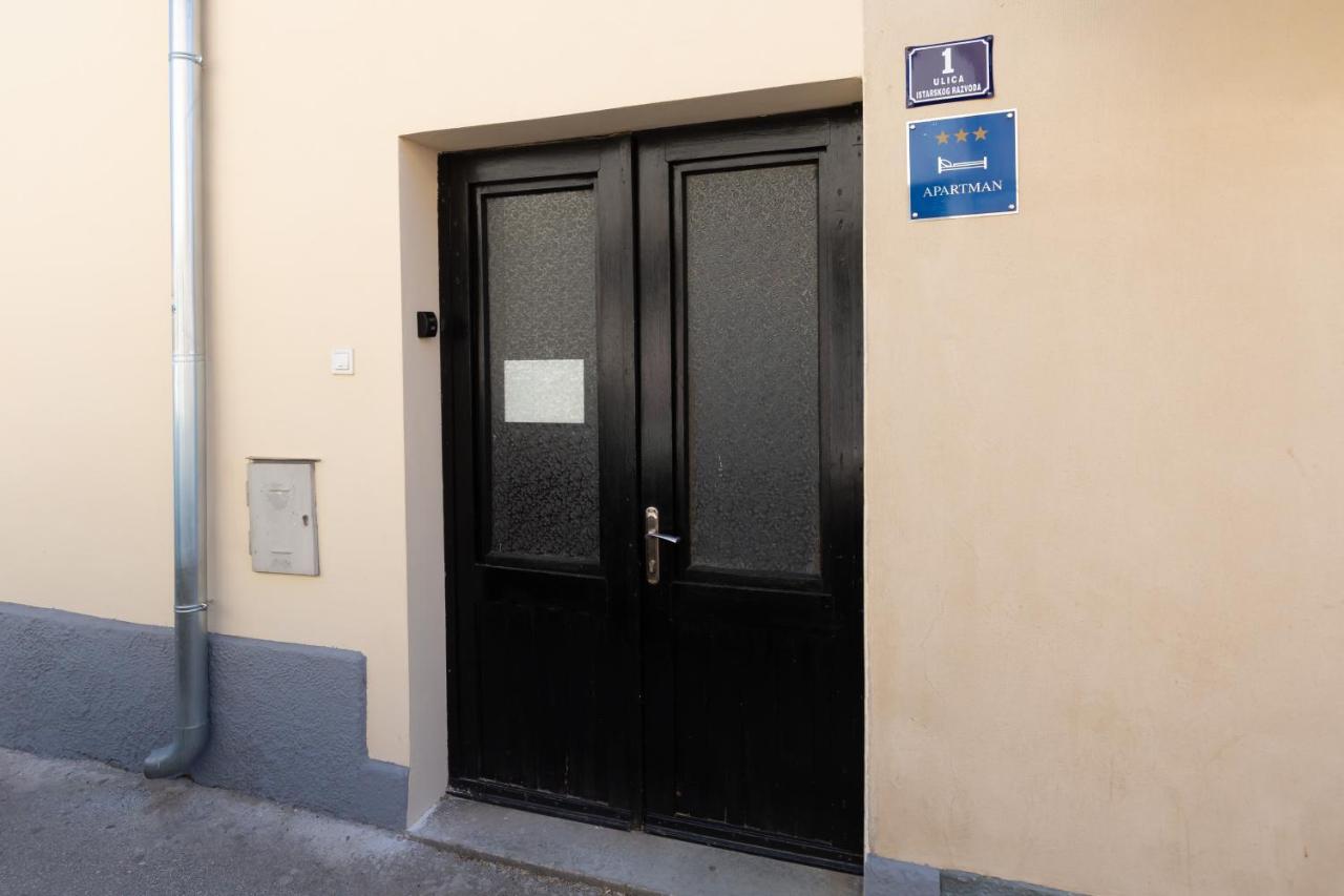 Artist Apartment with Terrace in Poreč Old Town - B&B Parenzo
