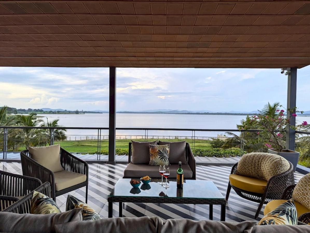 Ira Kabini - A LuxUnlock Private Villa - B&B Antarasante