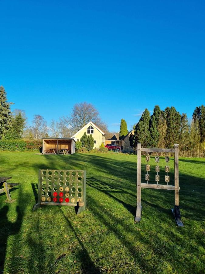 Villa Jule - Cozy and Elegant Place with Open Ceiling, Beautiful Garden and Specious Terrace - Chambres d'hôtes Kettinge