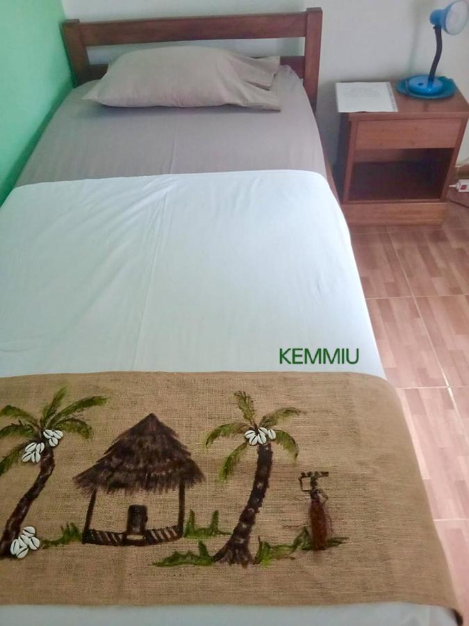Kemmiu single room - B&B São Tomé
