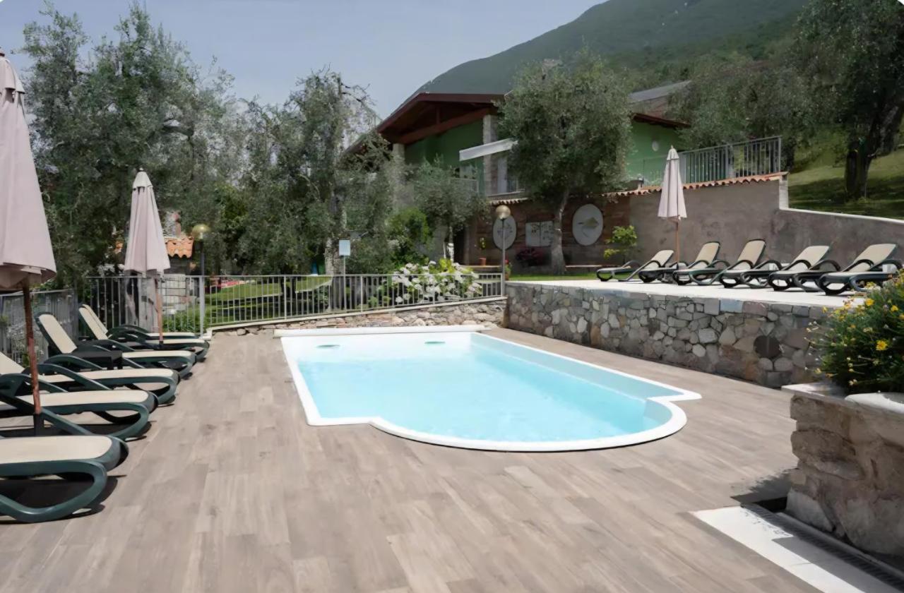 appartamenti ceccherini debora luna - B&B Malcesine