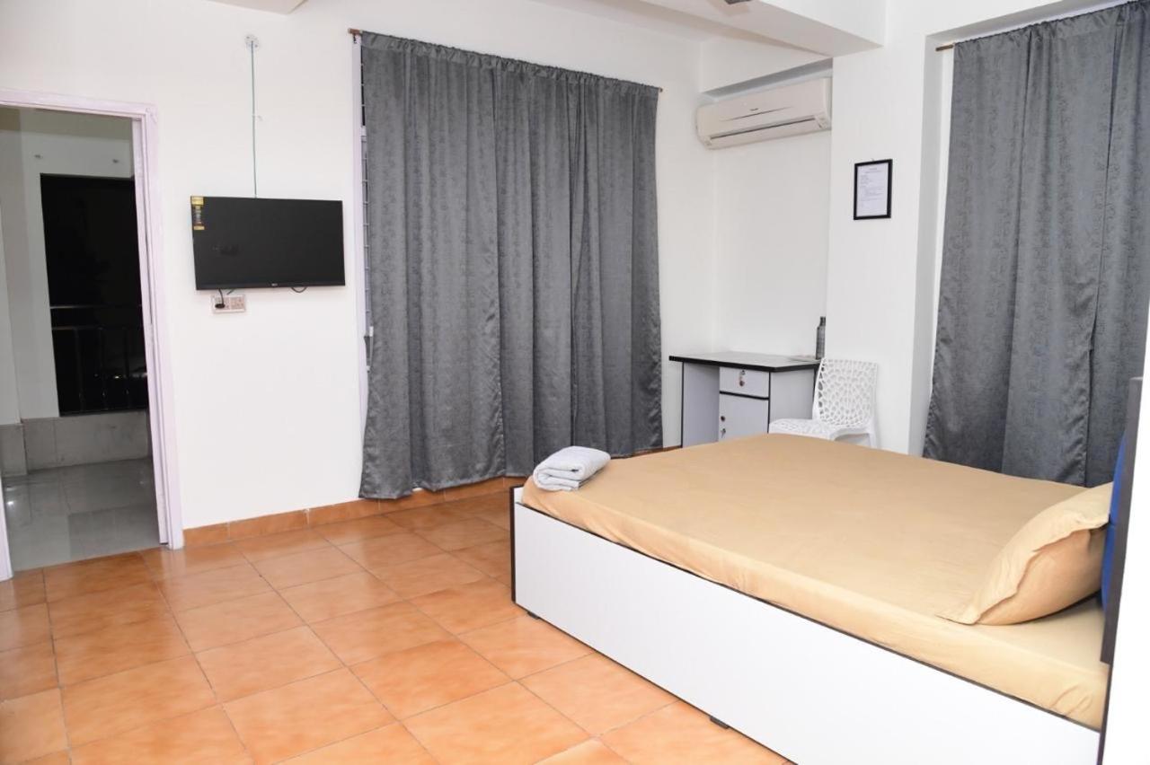 Living roots - B&B Guwahati
