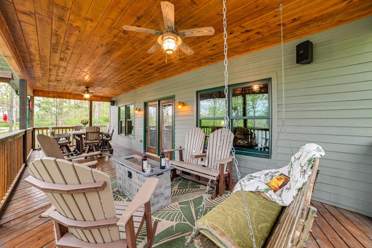 Lake Barkley Fishing Getaway w/ Private Dock! - B&B Cadiz