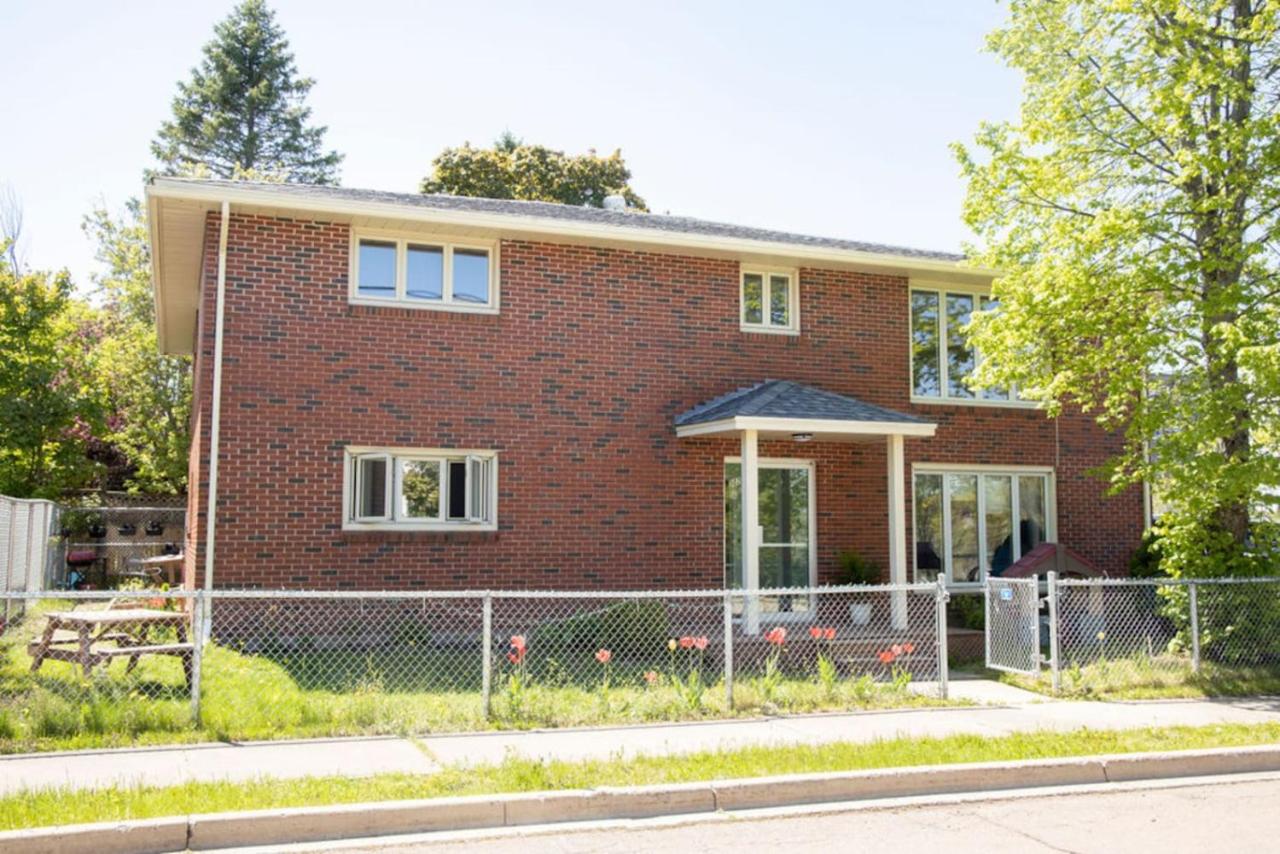 DoubleNest Reatreat - Ferienwohnung Moncton
