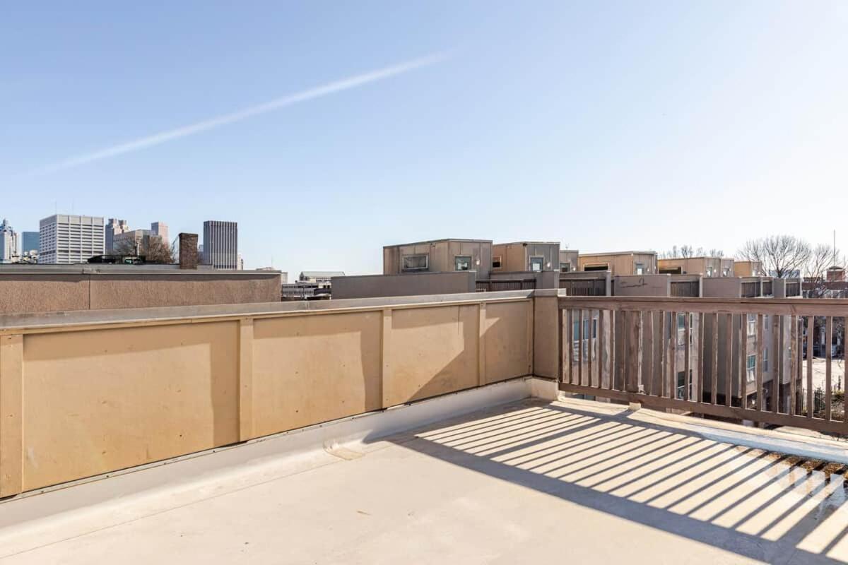 Walk to Stadium + GWCC | Modern 2BR w Parking - Ferienwohnung Atlanta