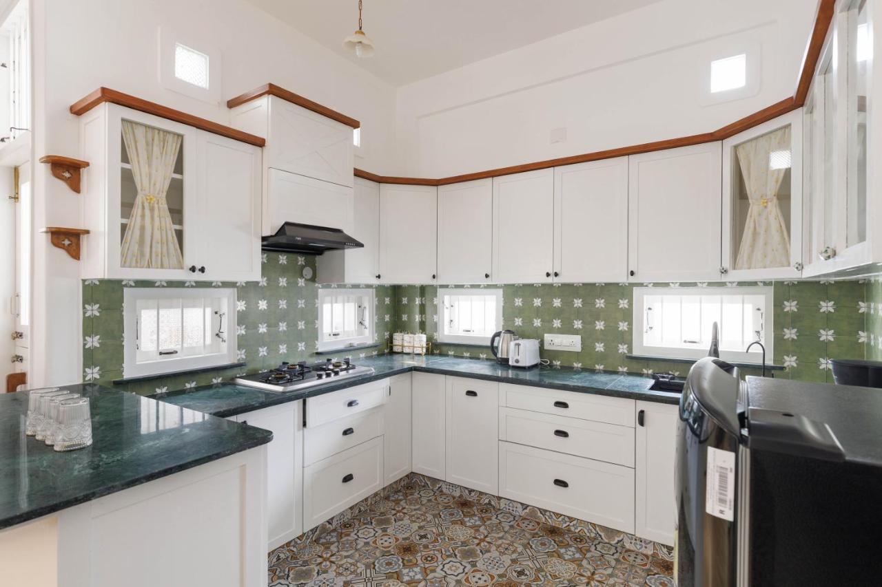 Serene by Red Olive 4BHK Nr Fortis Nagarbhavi - B&B Bengaluru