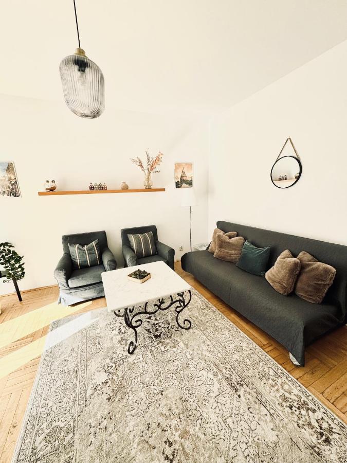 Orla Residence city center apartment - Bed and Breakfast Warschau