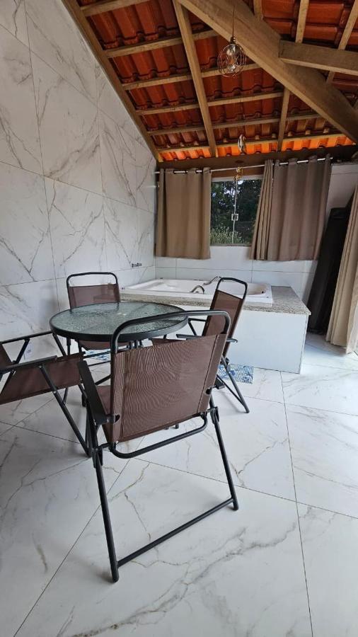 Pousada Casa Baleia - Chambres d'hôtes Cordisburgo