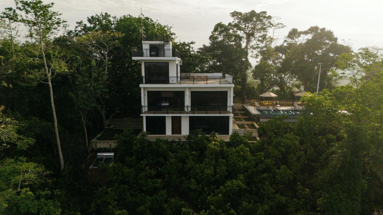 Cinnamon Mount Villa - Galle - B&B Habaraduwa