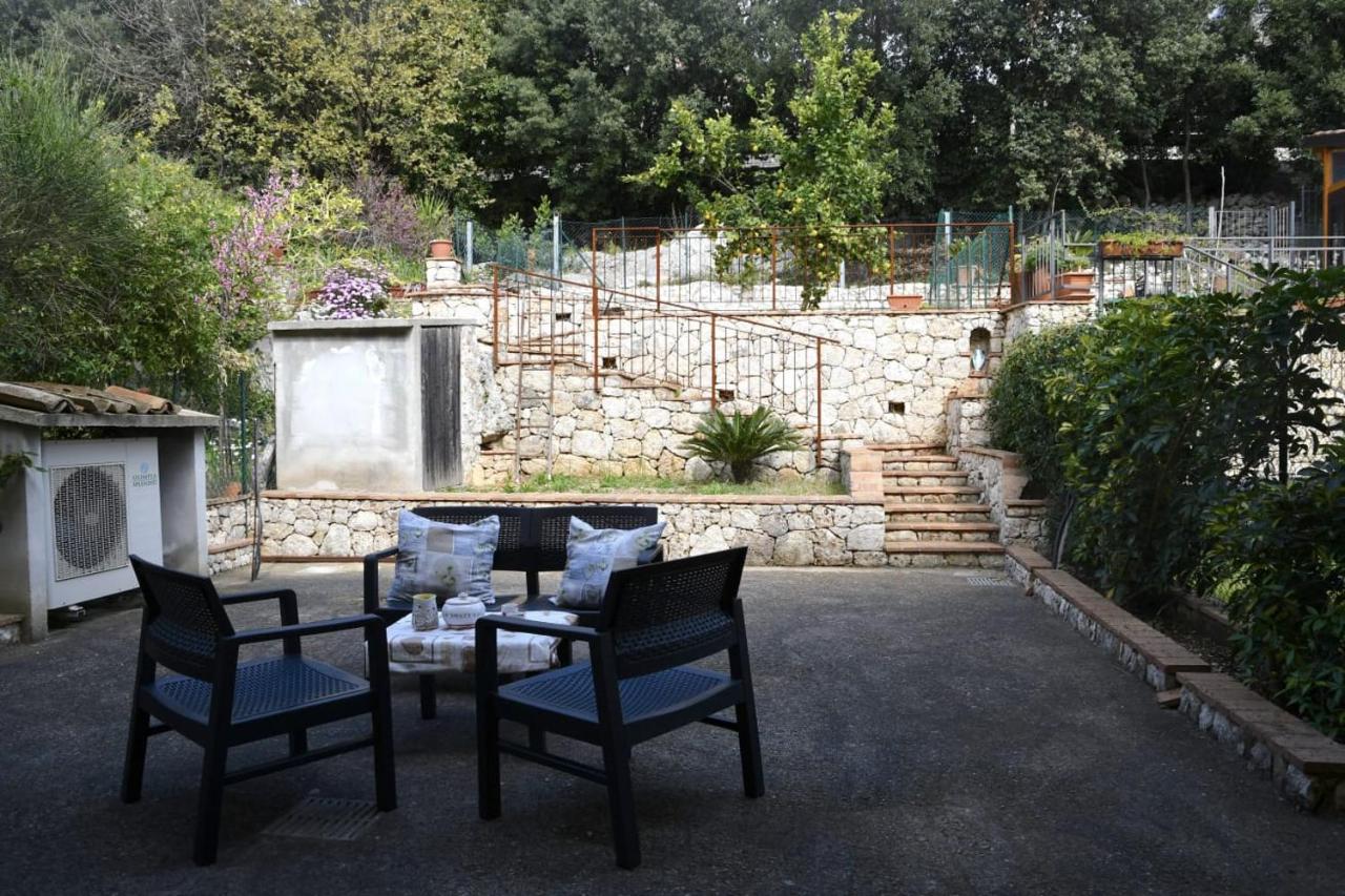 Villa Mare Monti - Chambres d'hôtes Maranella