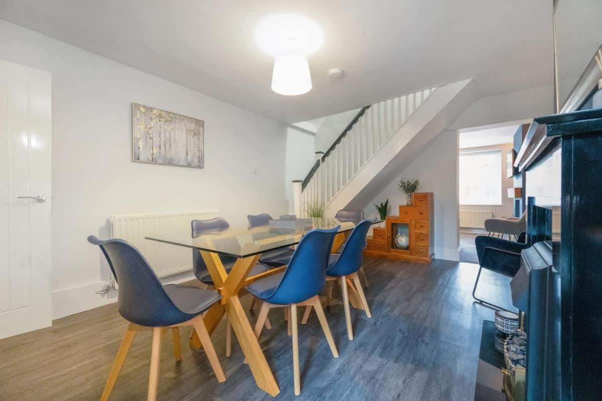 NEW! Stunning 2-Bed Home by Stay With Us, Ideal for Families, Sleeps 4! - Chambres d'hôtes High Etherley