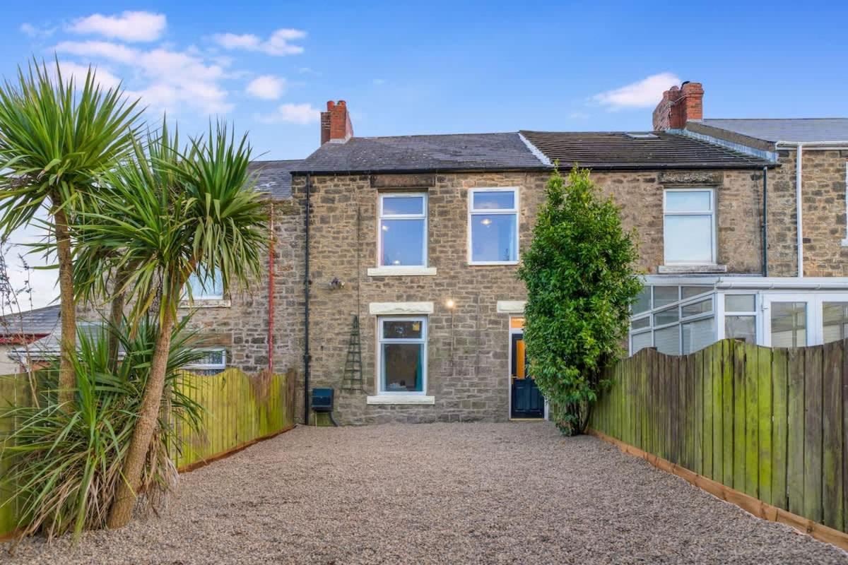 NEW! 4BR in Stanley - B&B Annfield Plain