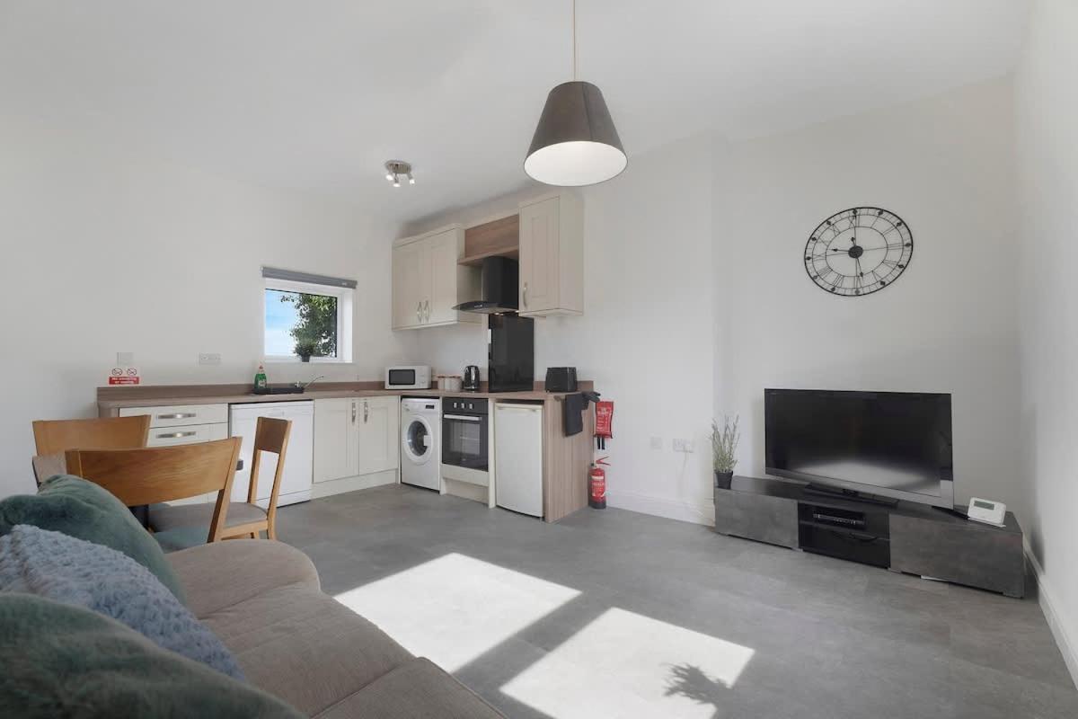 New 2BR in Pensbury Street - Bed and Breakfast Darlington
