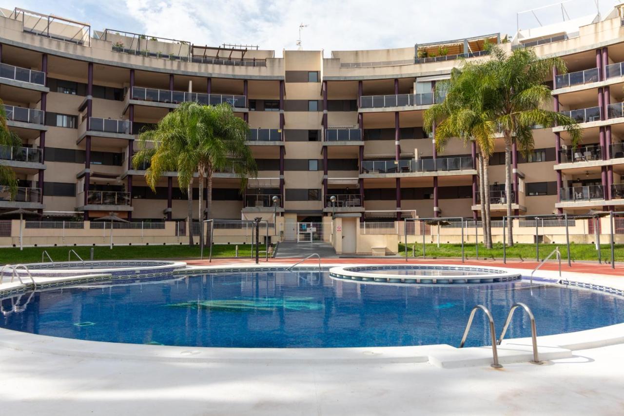 Global Vacacional, Amplia planta baja con dos habitaciones en Canet - B&B Canet d'En Berenguer