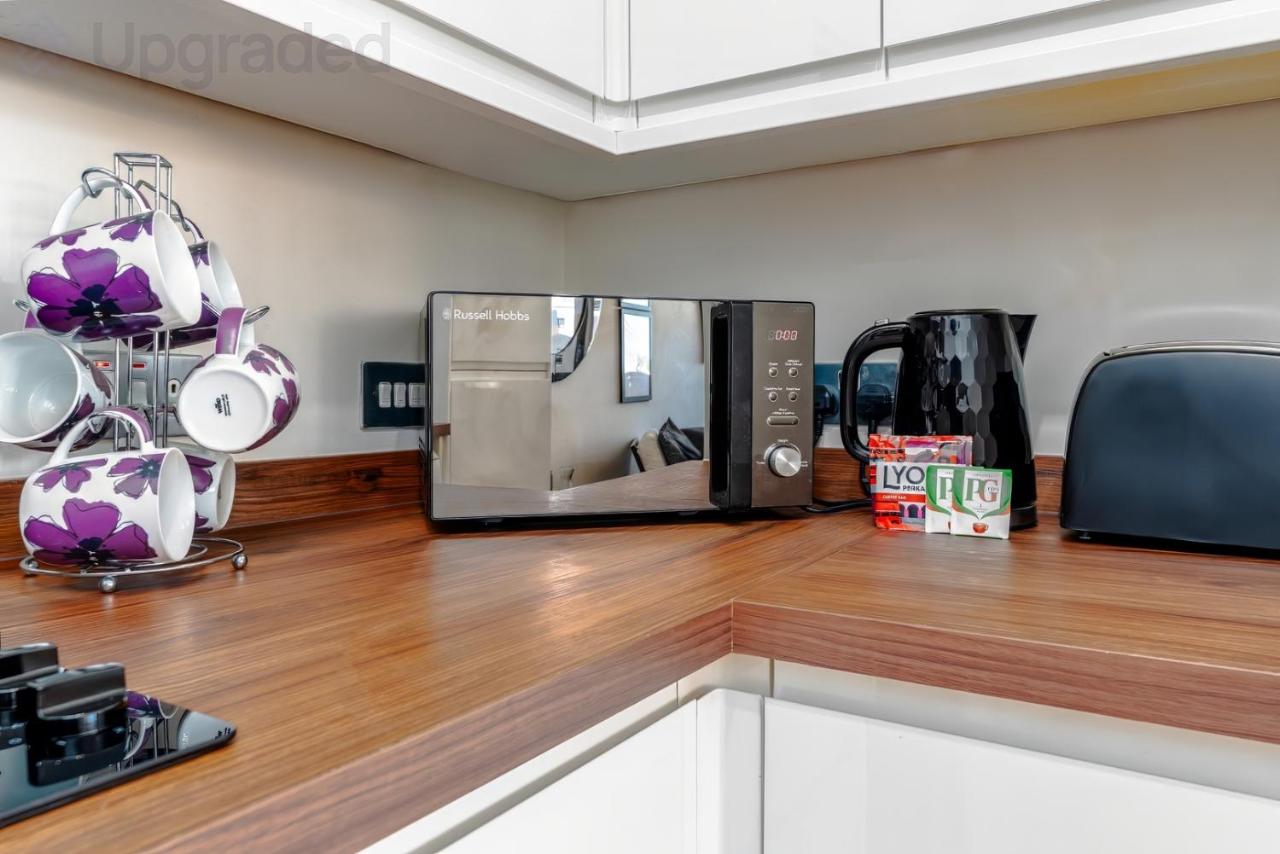 Central Apartment by Portland Square - Ferienwohnung Bristol