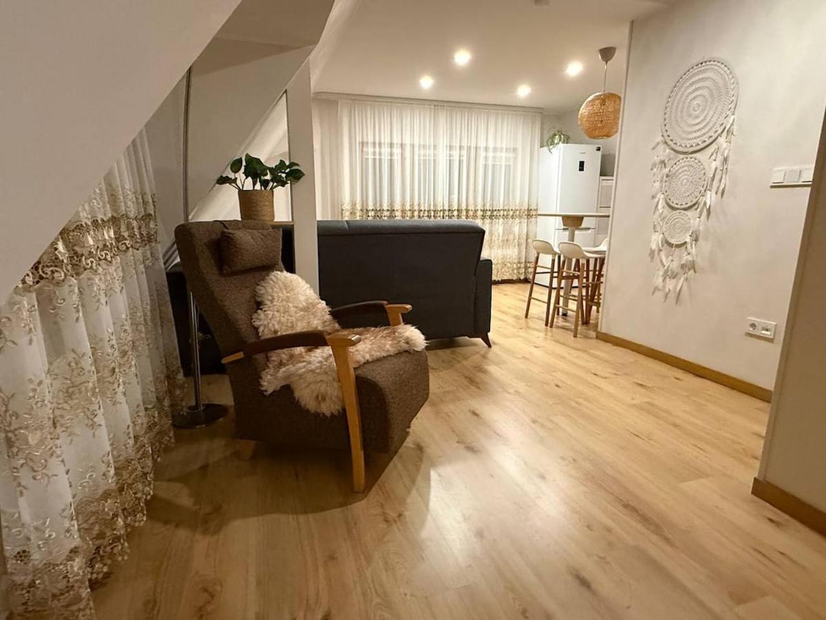 Cozy 1 Bedroom Apartment with Balcony & City Views - B&B Tallinn