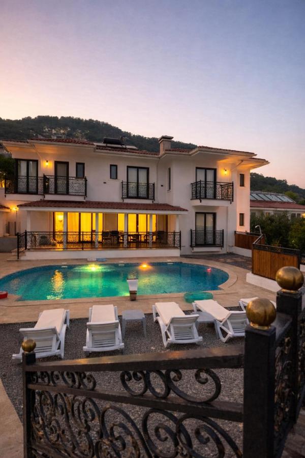 Villa Safir - B&B Sarigerme