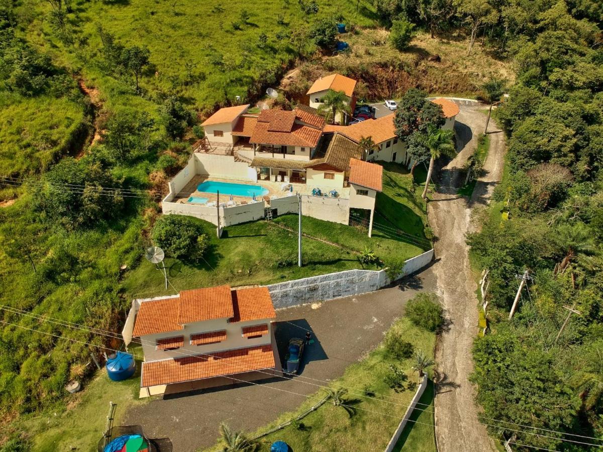 Pousada Caminho das Aguas - B&B Lindóia