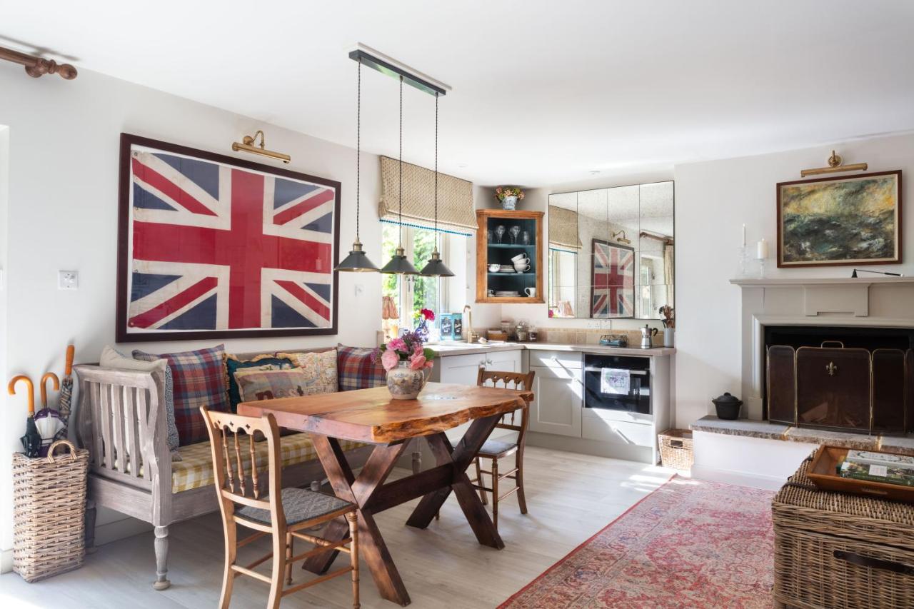 Nest Stay By The Butler Collection - B&B Pulborough