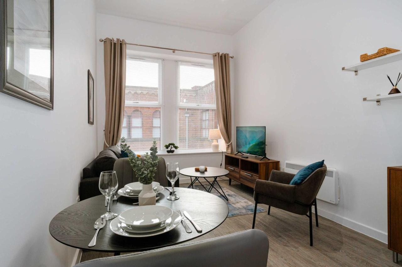 Spacious & Modern 1BED Apartment nr Etihad Stadium - B&B Manchester