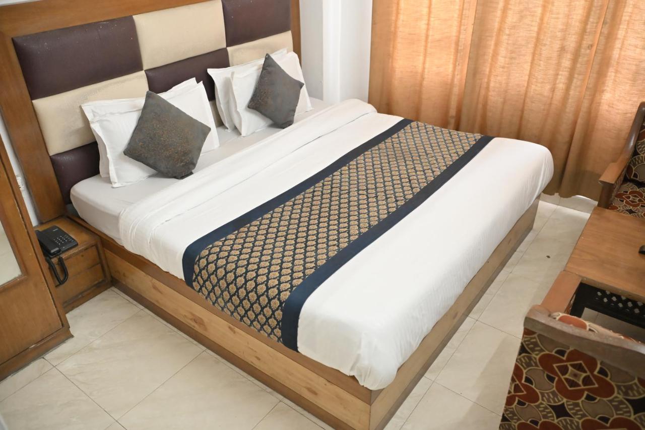 New Tourist Homestay - B&B Mussoorie