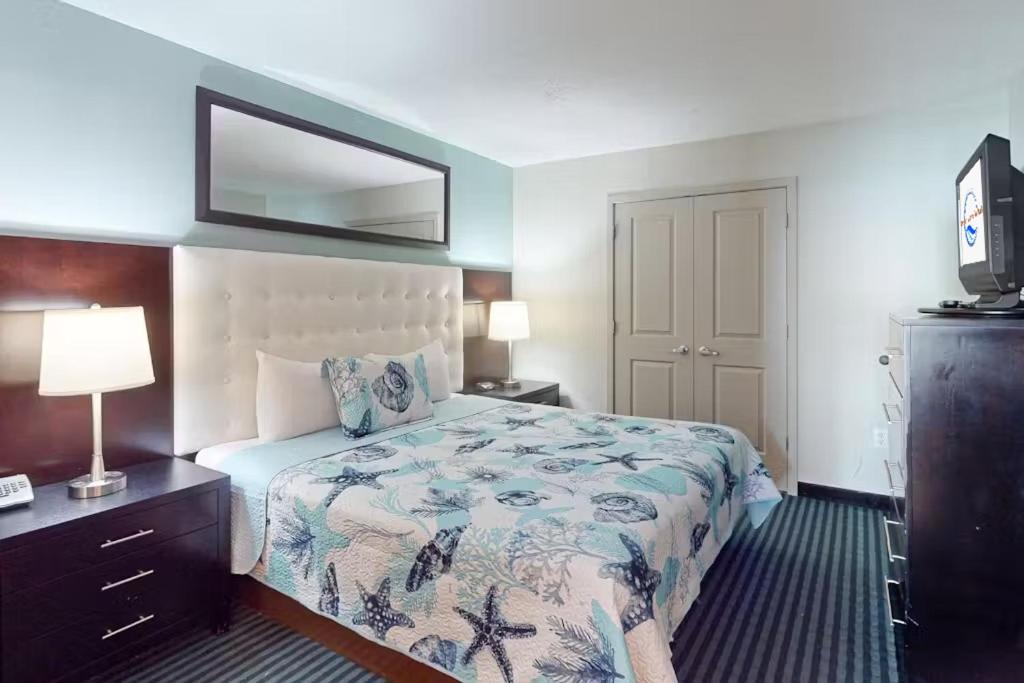 Modern Decor Stunning Ocean View Condo Sleeps 8 - Chambres d'hôtes Myrtle Beach