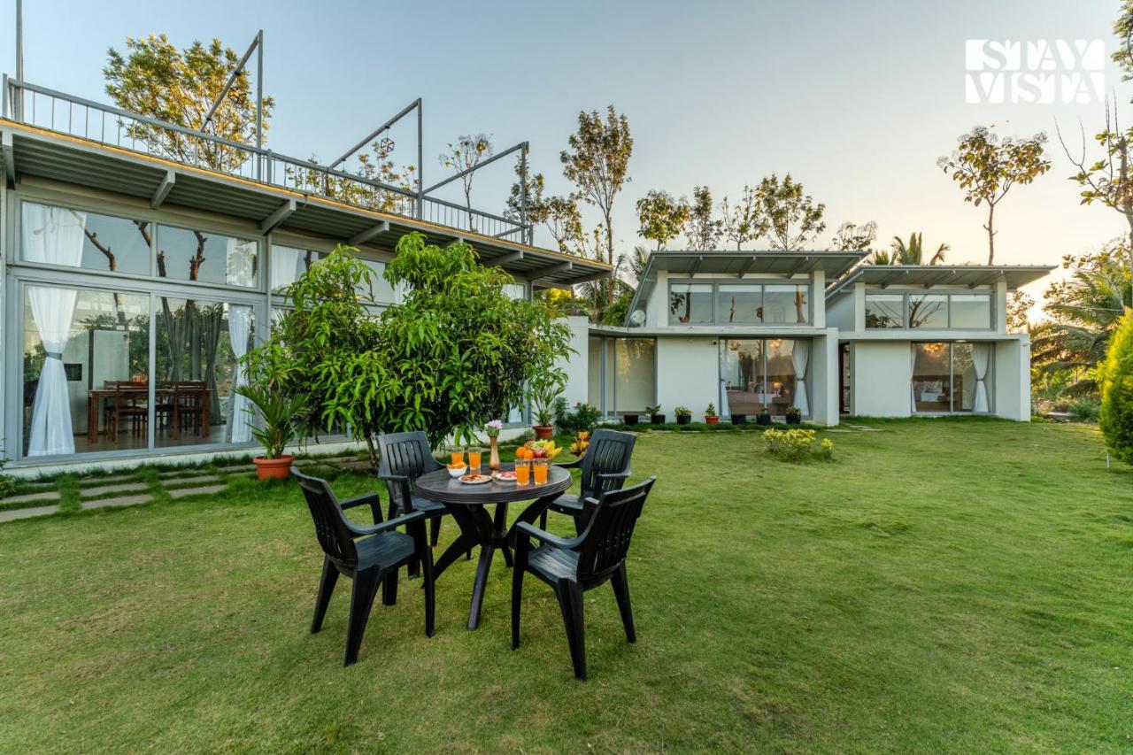 StayVista at SIHAYA with jacuzzi, mountain view & AC - Chambres d’hôtes Mysore