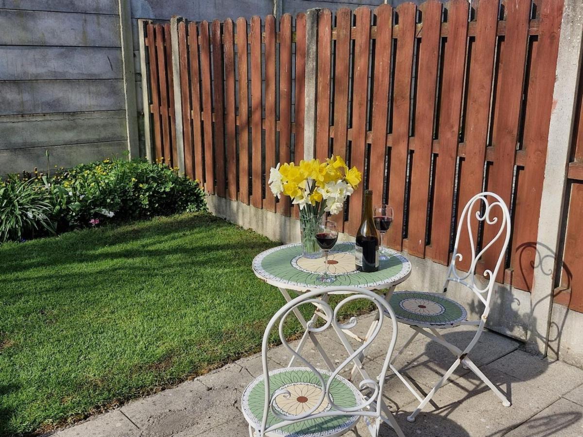 Stylish ground floor one bedroom townhouse - Chambres d'hôtes Tullamore