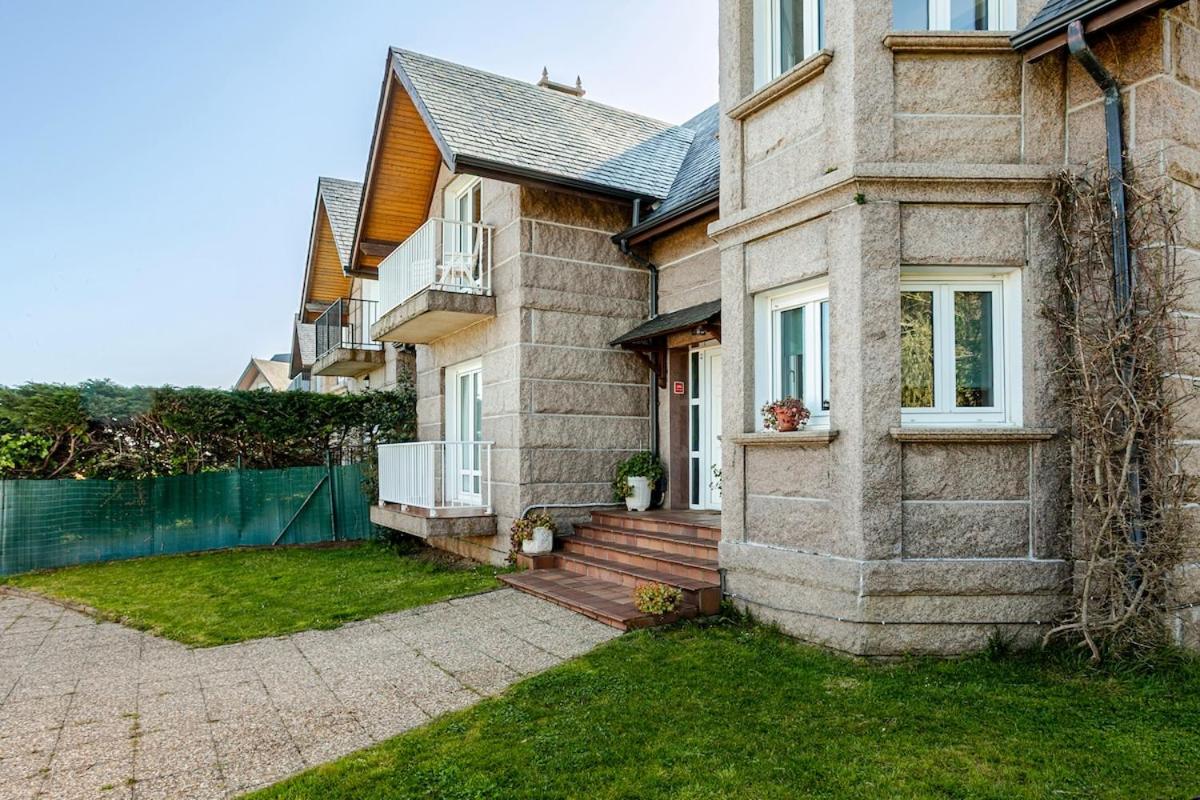 Casa familiar tranquila con jardin frente al mar - Chambres d'hôtes Castro-Urdiales