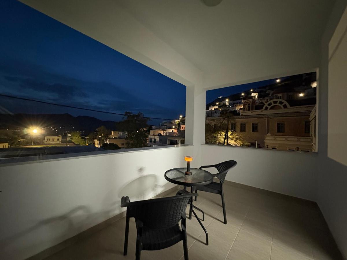 Castle & Sea, Platanos Retreat - B&B Agia Marina