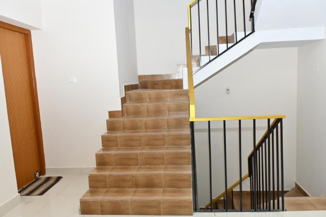 Cloudline Terrace Homestays - Ferienwohnung Kodaikānāl