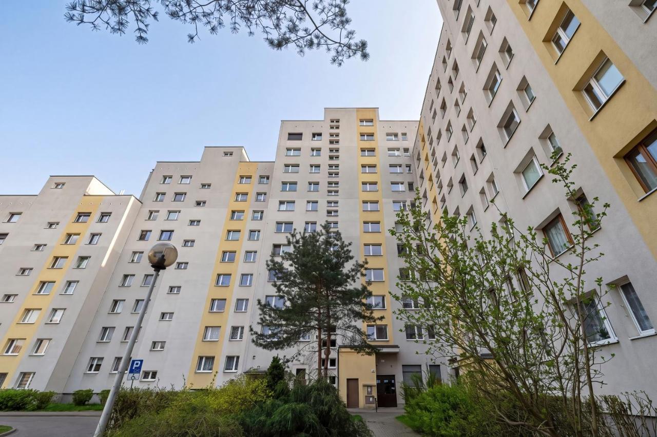 Designerskie Apartamenty Niedaleko Miasta Ogrodów by Noclegi Renters - Chambres d'hôtes Katowice