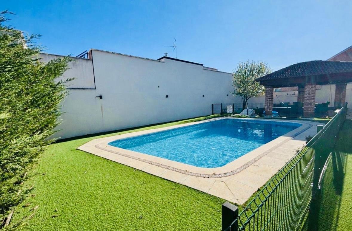 Casa Palomares - Bed and Breakfast Zaratán