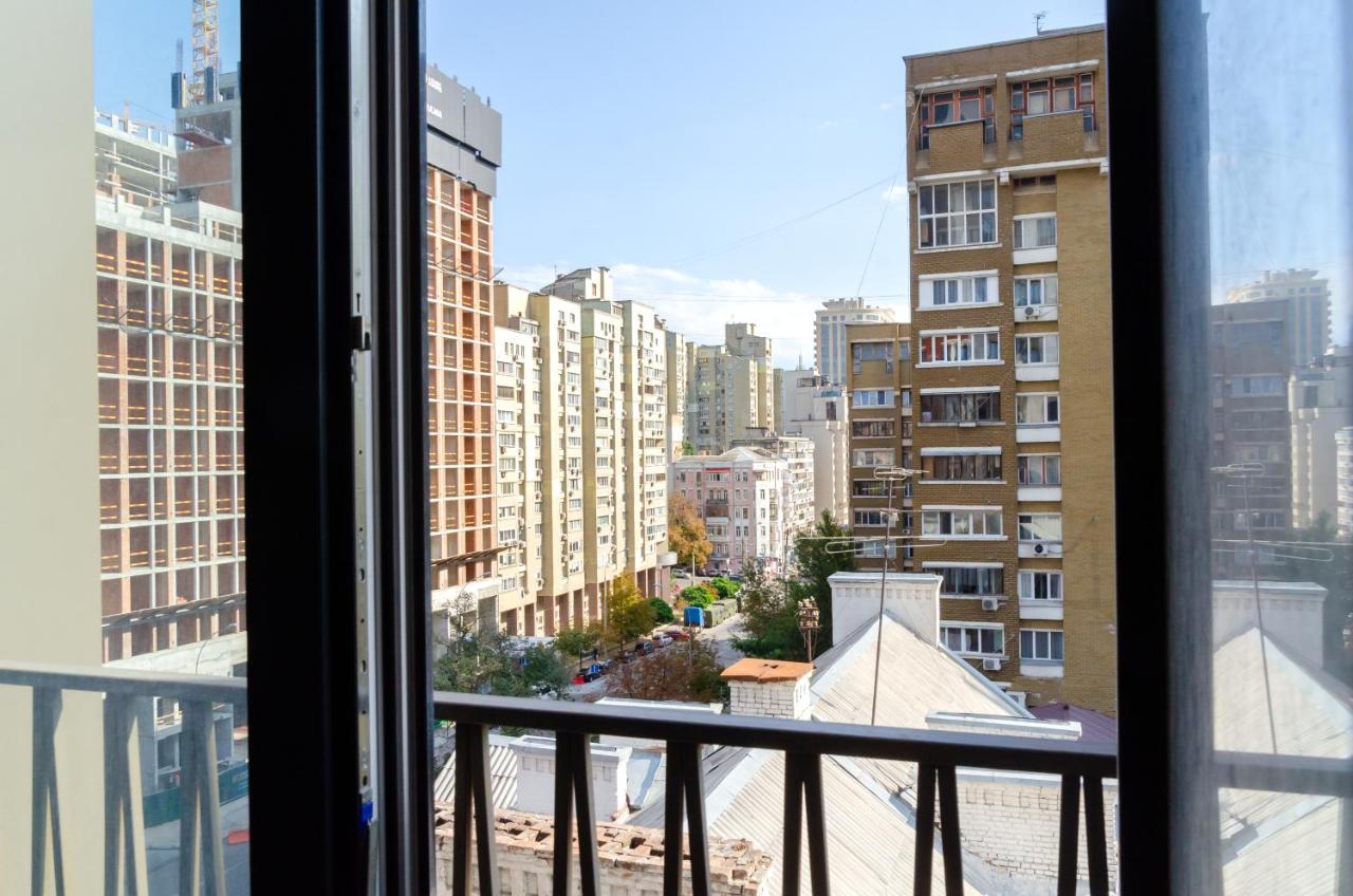 7-67 New York, Antonovycha 74, Kyiv centre, Olimpiiska metro nearby, fantastic city view, Petrovdom Apartment - Chambres d'hôtes Kiev