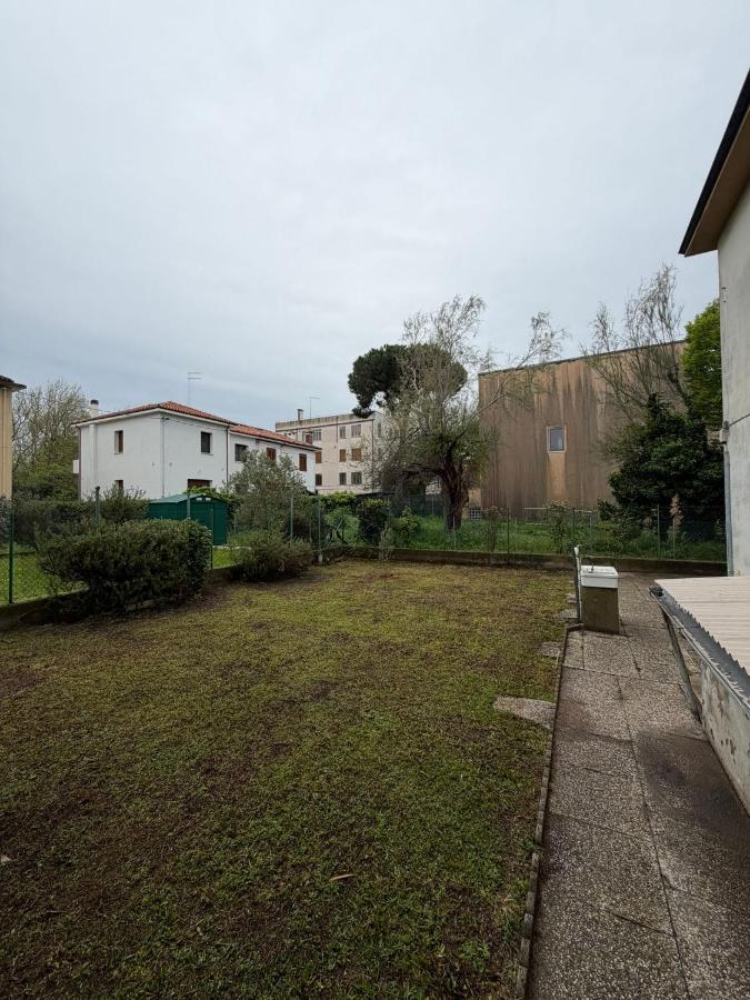 Lido Island with Private Garden - B&B Lido