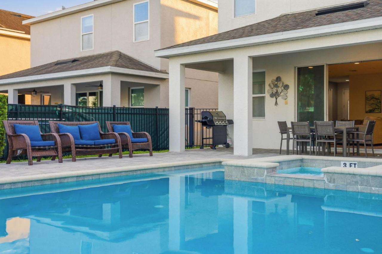 Family 5BR Retreat with Pool and Themed Bedrooms - B&B Orlando